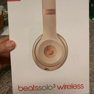 Beats solo 3 headphones